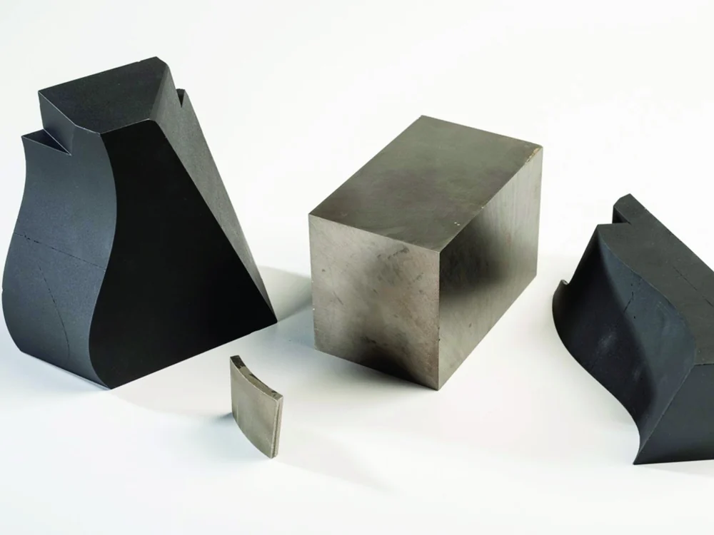 Sintered SmCo blocks and arc magnet geometries