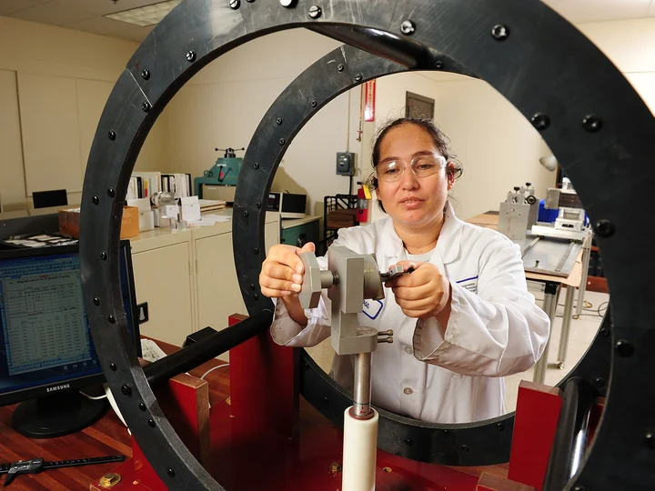 Curie Temperature vs Maximum Operating Temperature in Magnets